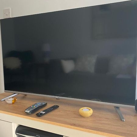 Lovely 2 Bedroom, 2 Bathroom House With Parking. Plymouth Kültér fotó