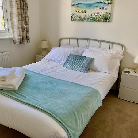 Lovely 2 Bedroom, 2 Bathroom House With Parking. Plymouth Kültér fotó