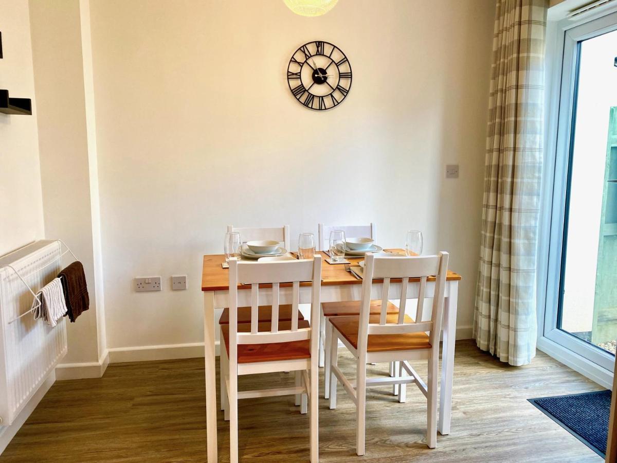 Lovely 2 Bedroom, 2 Bathroom House With Parking. Plymouth Kültér fotó