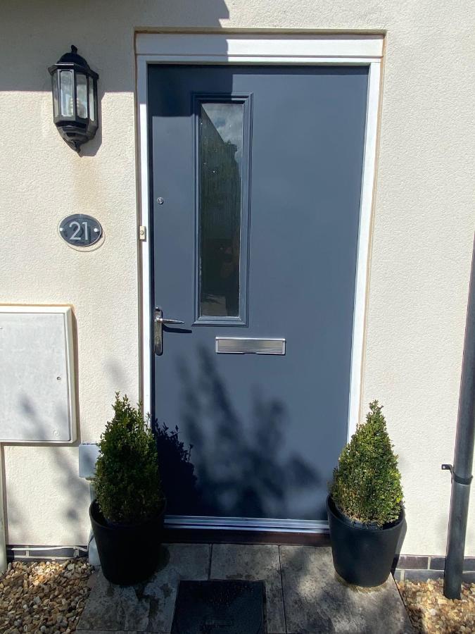 Lovely 2 Bedroom, 2 Bathroom House With Parking. Plymouth Kültér fotó