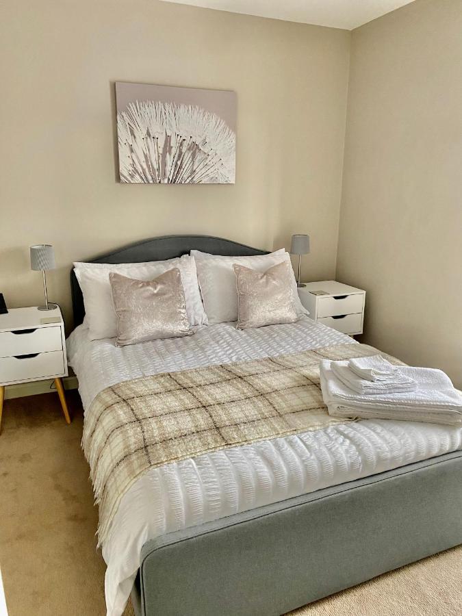 Lovely 2 Bedroom, 2 Bathroom House With Parking. Plymouth Kültér fotó