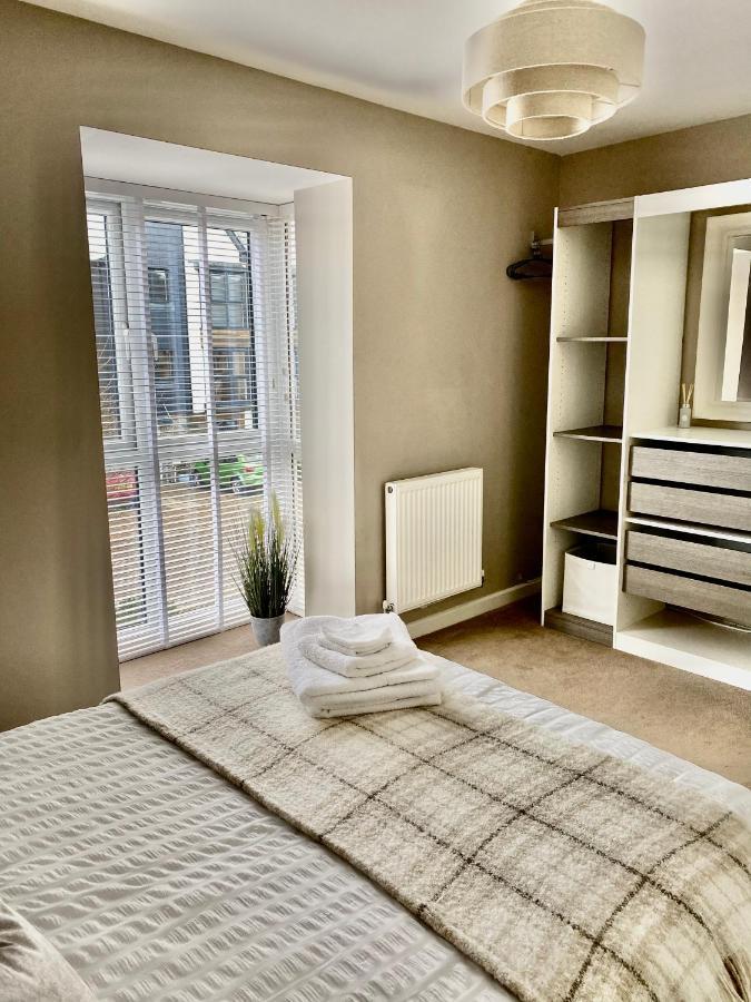 Lovely 2 Bedroom, 2 Bathroom House With Parking. Plymouth Kültér fotó